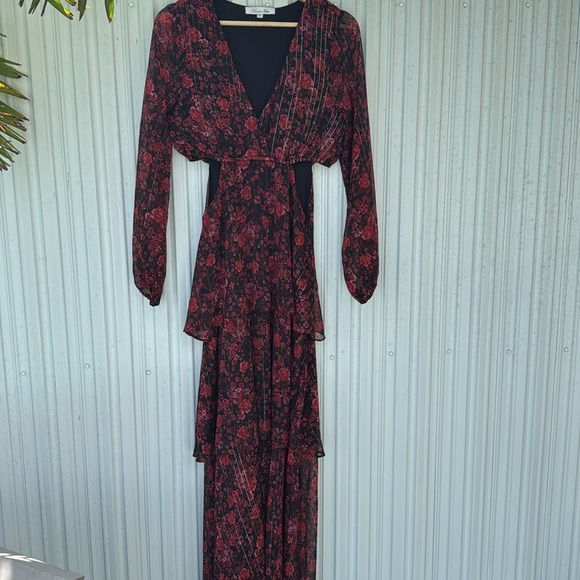 Floral Red Maxi Dress - Picture 6 of 7
